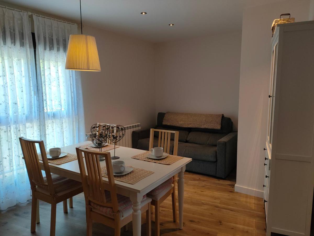 Cuzcurrita-Río Tirón Apartamentos Antonia מראה חיצוני תמונה